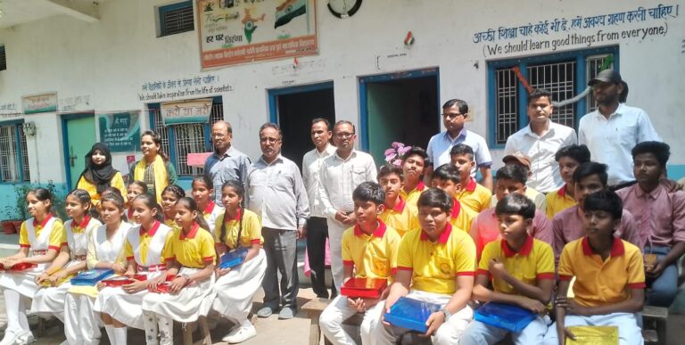 विदाई की दहलीज़ पर थमे कदम आंखों में सपने और दिल में यादों का सैलाब