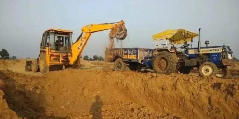 निचलौल में अवैध खनन का खेल बेखौफ जारी, जंगल और सड़कों को भारी नुकसान