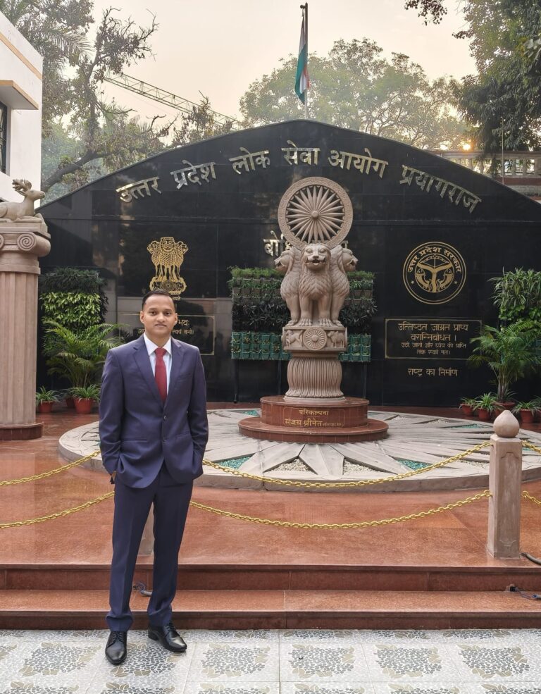 संघर्ष से सफलता तक: कलेक्ट्रेट कर्मचारी बने असिस्टेंट कमिश्नर (सेल टैक्स)