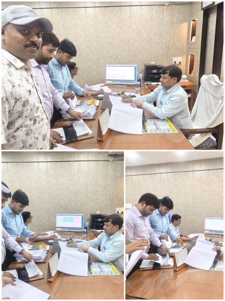 मऊ कोषागार में वित्तीय वर्ष का शानदार समापन, 37.45 करोड़ का भुगतान कर हासिल की ‘जीरो पेंडेंसी’