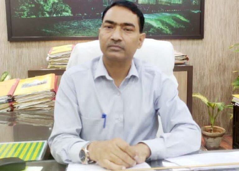 नवागंतुक जिलाधिकारी ने संभाला कार्यभार, पारदर्शिता और जनसुनवाई पर दिया जोर
