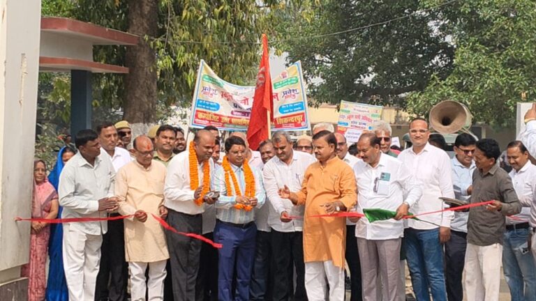 Ballia News: सिकंदरपुर में ‘स्कूल चलो अभियान’ रैली, नामांकन के लिए किया गया जागरूक