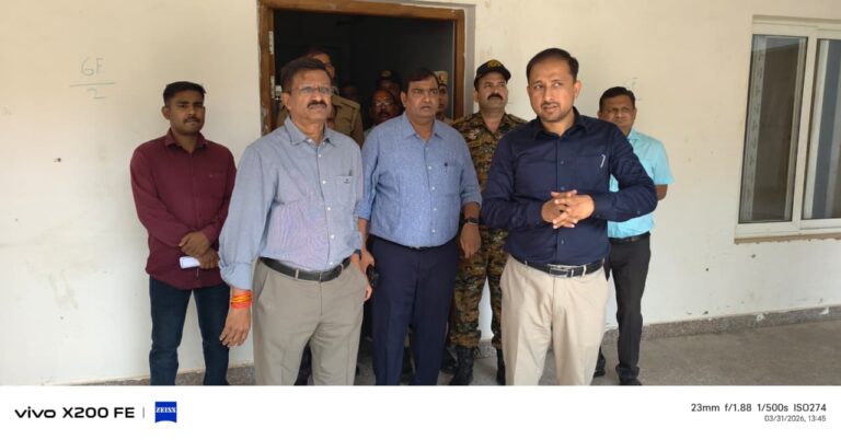 महापौर व नगर आयुक्त ने विकास कार्यों का किया निरीक्षण