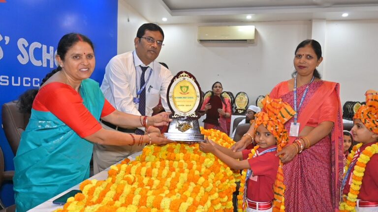 माता-पिता और शिक्षक के समन्वय से बच्चों का आत्मविश्वास बढ़ता है: पुष्पा चतुर्वेदी