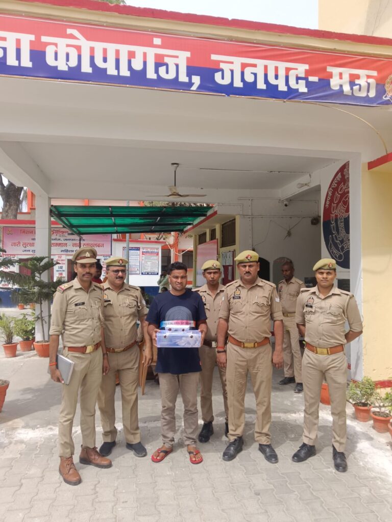 अवैध चापड़ के साथ वांछित अभियुक्त गिरफ्तार, कोपागंज पुलिस को बड़ी सफलता