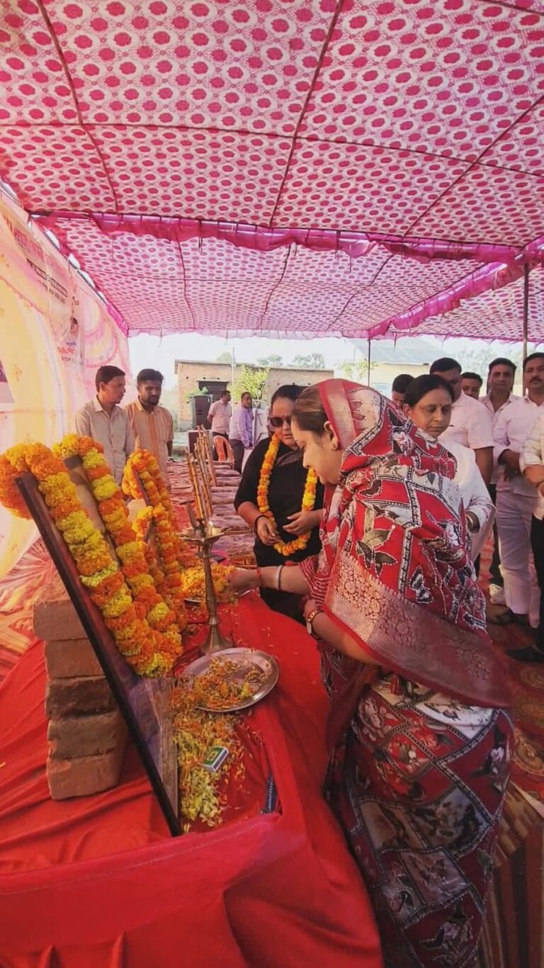 देवरिया: डॉ. आंबेडकर जयंती की पूर्व संध्या पर ‘नारी शक्ति वंदन सम्मेलन’ का भव्य आयोजन