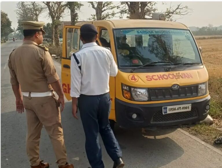 स्कूली वाहनों पर सख्ती: परतावल में यातायात पुलिस का सघन अभियान, 10 हजार का जुर्माना