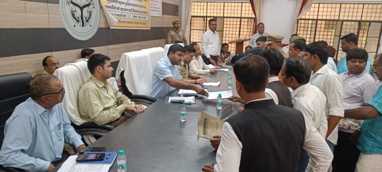 तहसील दिवस में प्रशासन सख्त