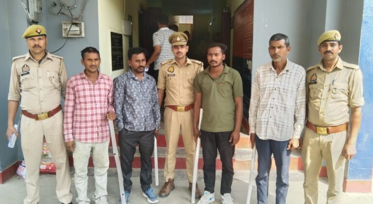 हत्या कांड में 4 नामजद आरोपी गिरफ्तार, पुलिस ने बरामद किए आलाकत्ल