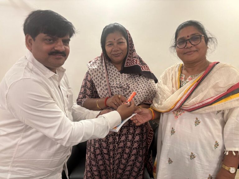 लखनऊ में एमपी-यूपी समन्वय पर चर्चा, सम्पतिया उइके और राजो मालवीय से बीटीएसएस के आनंद सिंह की मुलाकात