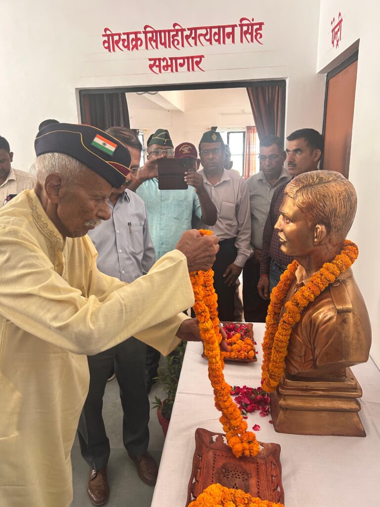 पहली बार सैनिक कल्याण भवन में ‘सैनिक बन्धु’ बैठक, समस्याओं के त्वरित समाधान के निर्देश