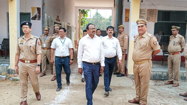 होमगार्ड्स एनरोलमेंट–2025 परीक्षा का निरीक्षण, डीएम-एसपी ने परखी व्यवस्थाएं