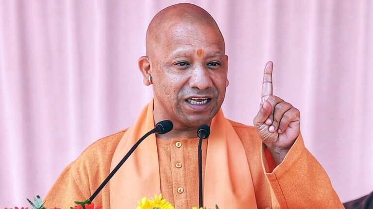 योगी सरकार का विकास ब्लूप्रिंट: सड़क, शिक्षा, रोजगार और निवेश पर फोकस