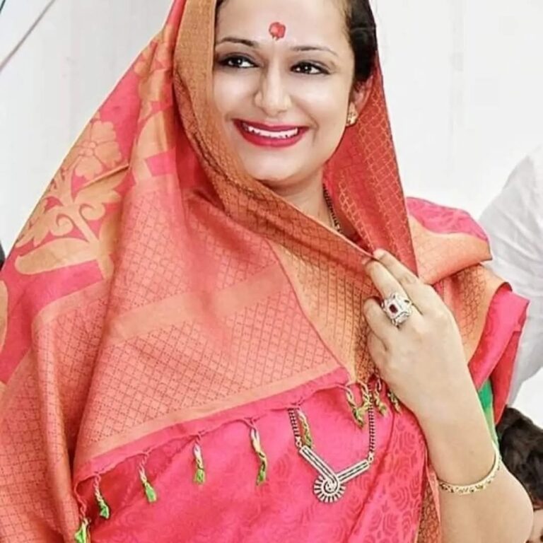 नपा अध्यक्ष श्वेता जायसवाल के सफलता के तीन वर्ष पूर्ण