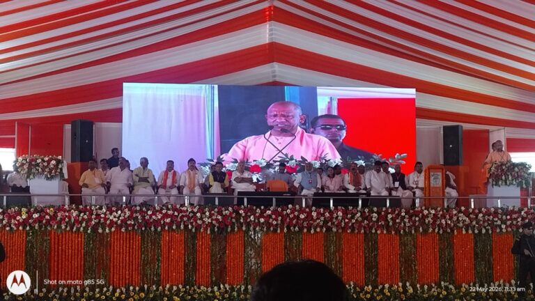 देवरिया से योगी का विपक्ष पर बड़ा हमला, बोले- “गुंडे मिट्टी में मिल गए”655 करोड़