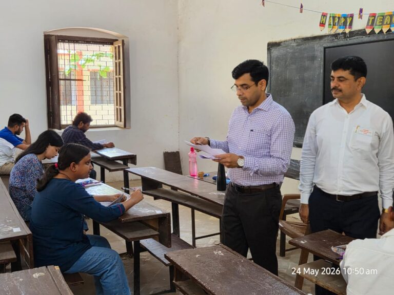 यूपी एस सी सिविल सेवा प्रारंभिक परीक्षा शांतिपूर्ण ढंग से सम्पन्न 25 केंद्रों पर 11,112 अभ्यर्थी शामिल
