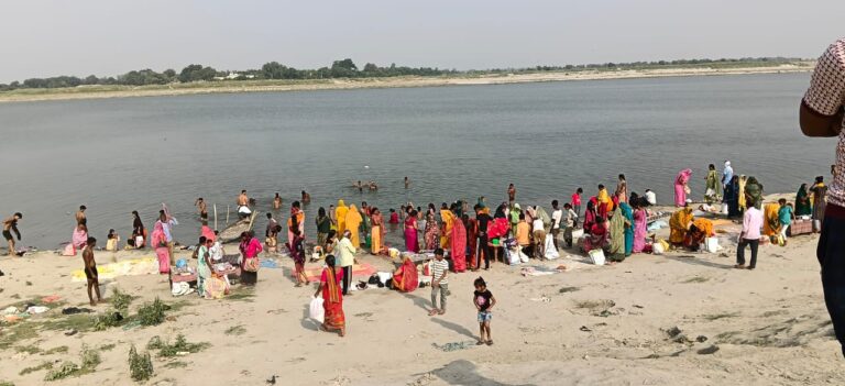 तुलसी महिमा एवं एकादशी व्रत की कथा से गूंज उठा कालीचरण घाट