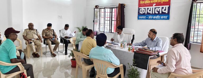 सैनिक बंधु बैठक में पूर्व सैनिकों की समस्याओं पर हुई सुनवाई, अधिकारियों को त्वरित निस्तारण के निर्देश