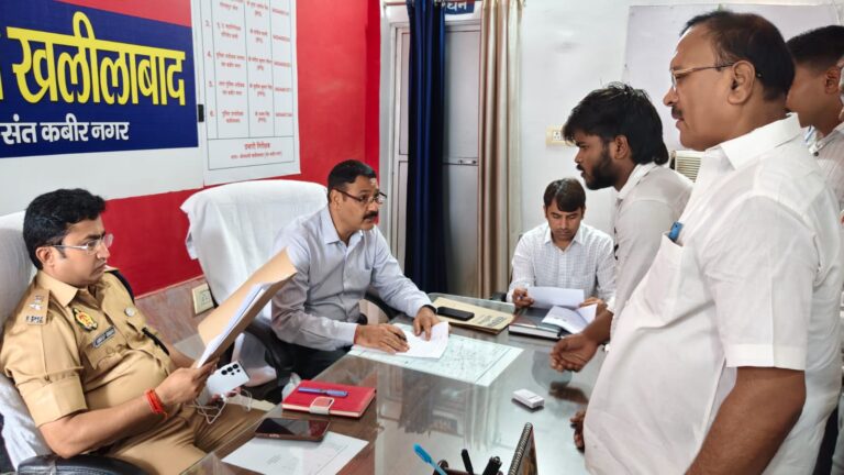 थाना समाधान दिवस में डीएम व एसपी ने सुनीं जन समस्याएं, गुणवत्तापूर्ण निस्तारण के दिए निर्देश