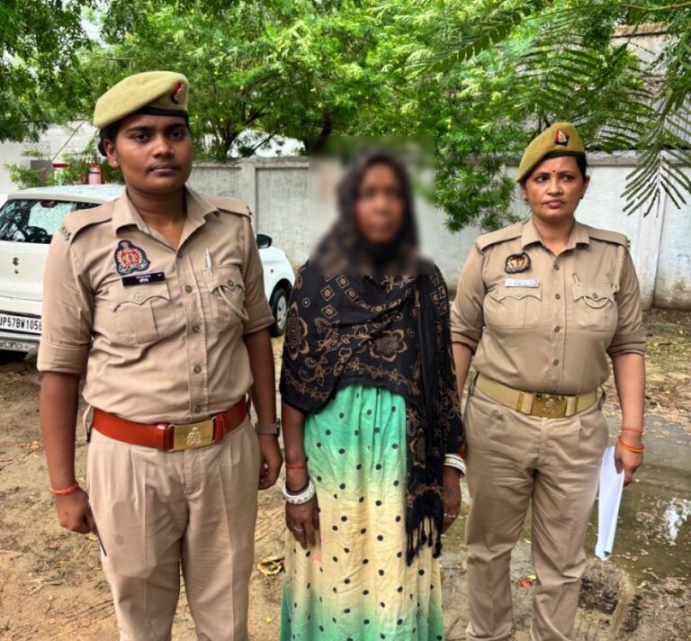 कैंपियरगंज हत्याकांड का खुलासा: मामी की हत्या कर जेवरात लूटने वाली भांजी गिरफ्तार