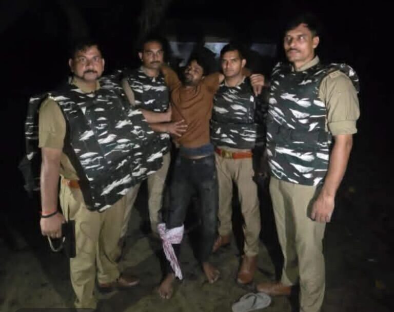 बलिया पुलिस को बड़ी सफलता: अंतरराज्यीय वाहन चोर गिरोह का पर्दाफाश, मुठभेड़ में एक बदमाश घायल, 11 बाइक व ट्रैक्टर-ट्रॉली बरामद