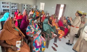 देवरिया में चला बहू-बेटी अभियान, महिलाओं को अधिकार और कानूनों की दी जानकारी