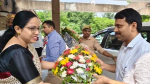 तीन विशेष सचिवों ने योजनाओं की जमीनी प्रगति का लिया जायजा