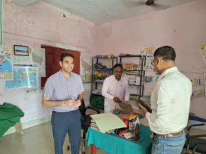 आंगनबाड़ी केंद्र पर दर्ज थी 40 बच्चों की उपस्थिति, मौके पर मिले केवल 10