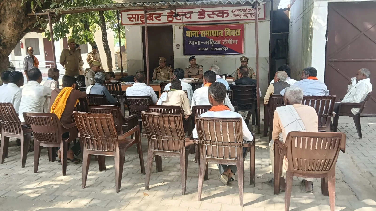 गढ़िया रंगीन थाने की भूमि 5 लाख रुपये में नीलाम रामासरे ने लगाई सबसे ऊंची बोली